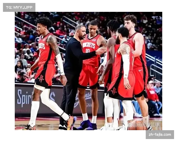 火箭本赛季场均篮板进攻篮板均联盟第一,二次进攻得分第二 火箭本赛季场均篮板进攻篮板均联盟第一,二次进攻得分第二